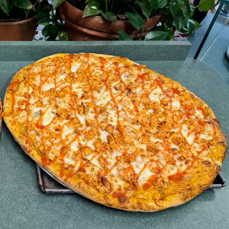 Buffalo Chicken Pizza Delight