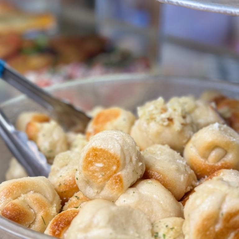 Garlic Knots.
